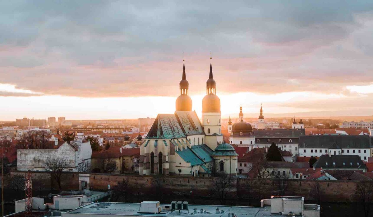 位于特尔纳瓦（ Trnava ）的露台公寓