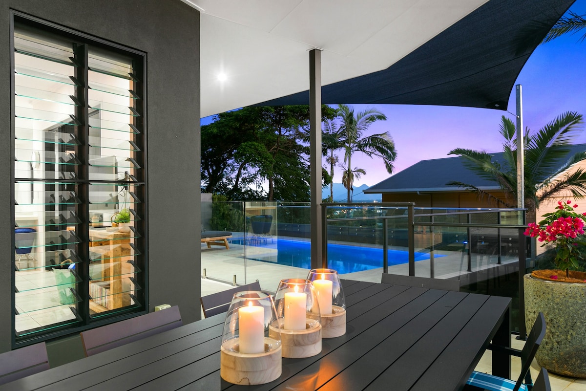 凯恩斯豪华别墅（ Luxury Villa Cairns ） -壮观的山坡度假胜地