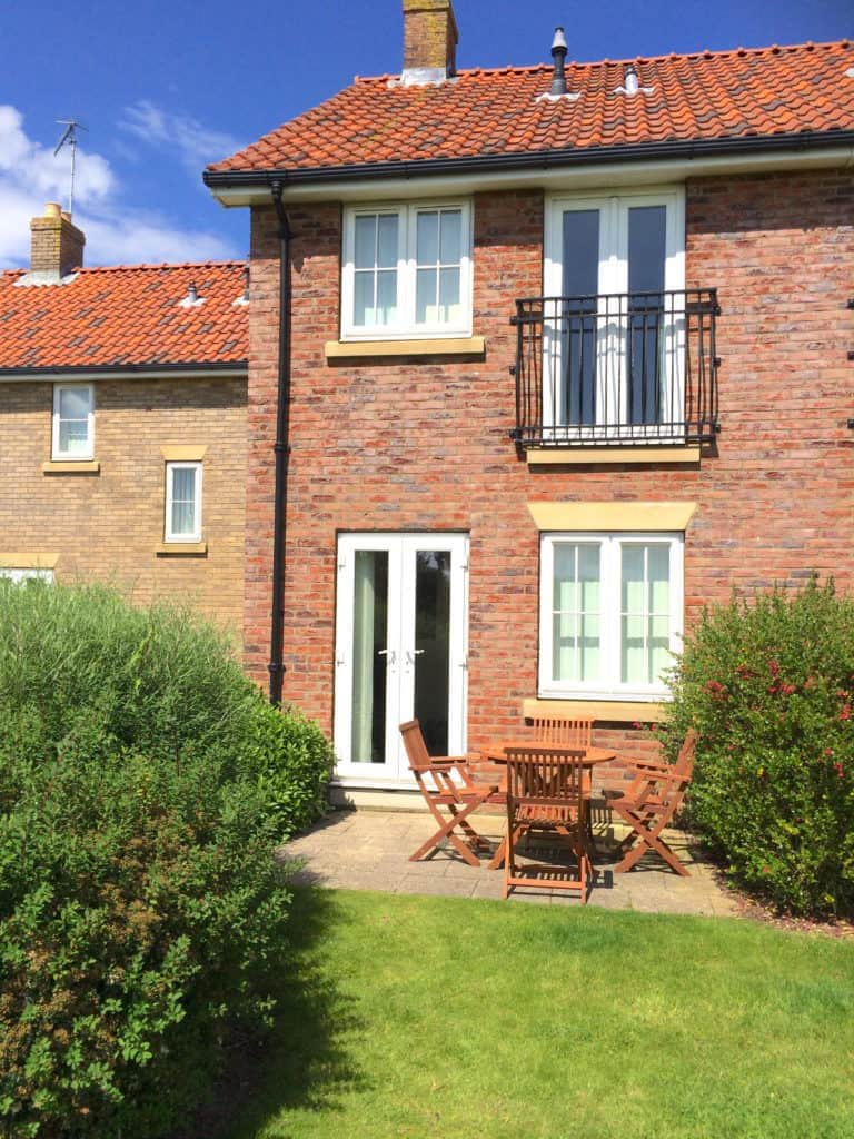 Ivy Cottage -Award-Winning Complex - The Bay, Filey