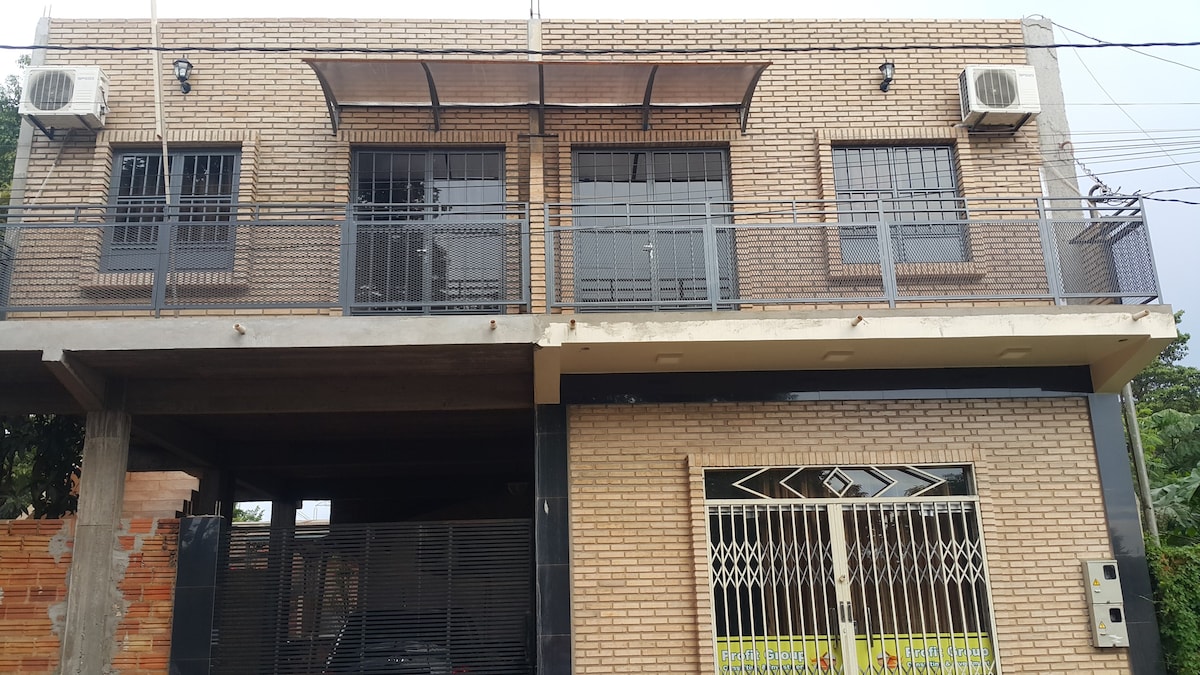 位于Ciudad del Este -Paraguay的整套公寓。