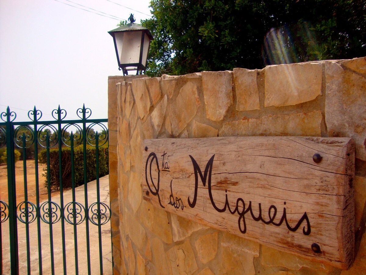 Quinta dos Migueis别墅， 5间卧室，海滩和高尔夫球场