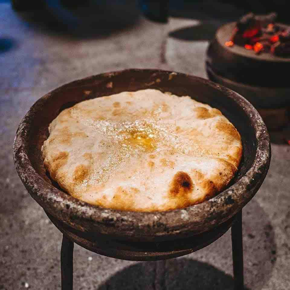 格鲁吉亚传统美食、葡萄酒、旅游之旅In Imereti