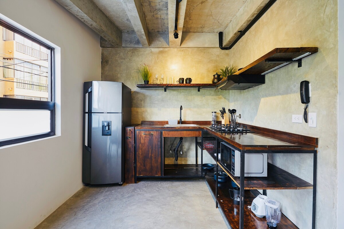 ☀☀☀ URBAN LOFT IN COOL LOCAL BARRIO  ☀☀☀