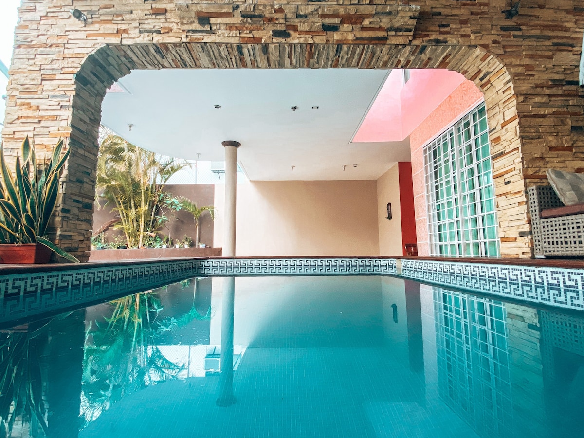 「La Casa de Vero」带有遮阳泳池