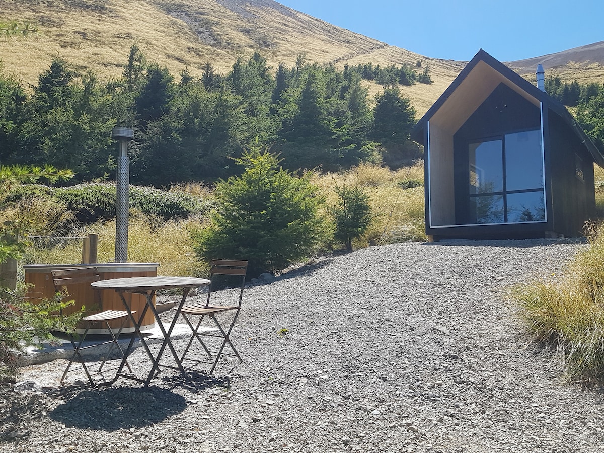 Mt Lyford - Penthouse Hut, Lake Stella