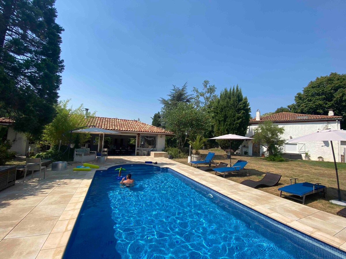 Ariège Maison de charme+villa, Pool-House Piscine