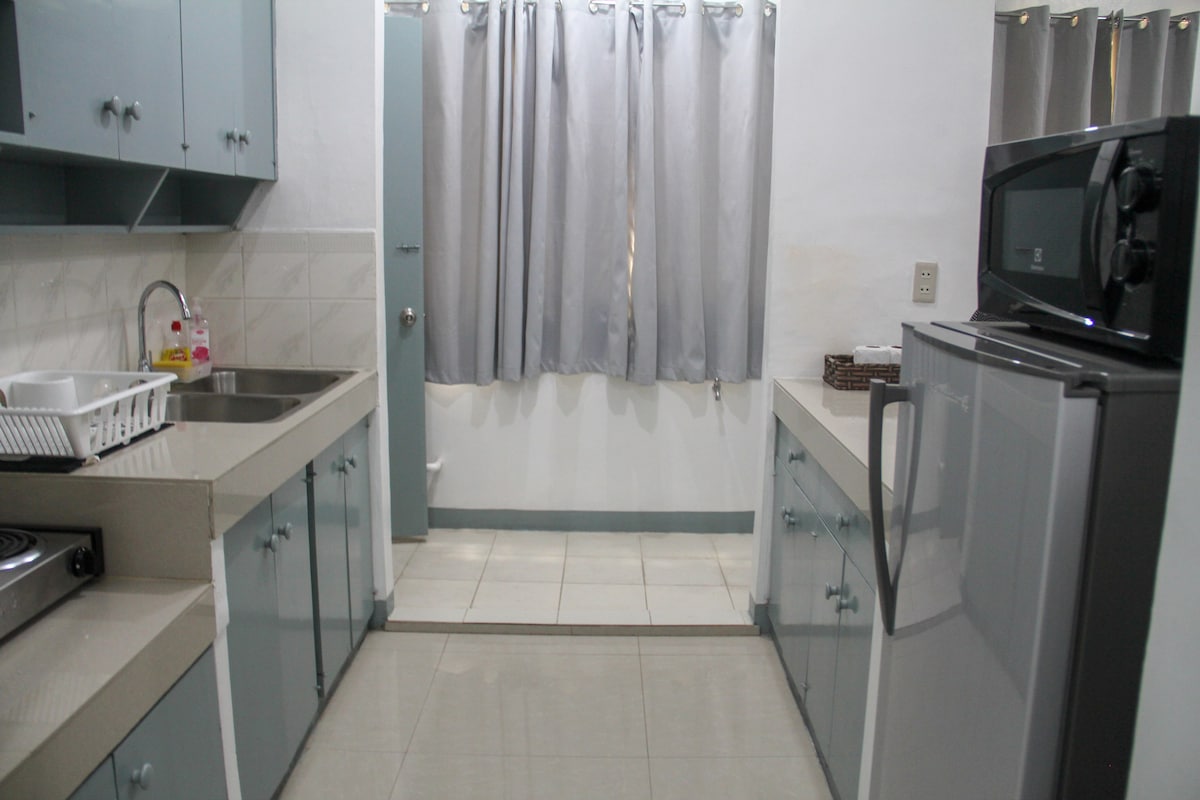 : o)在马卡蒂（ Makati ）享受2间卧室和2个卫生间的安全房源