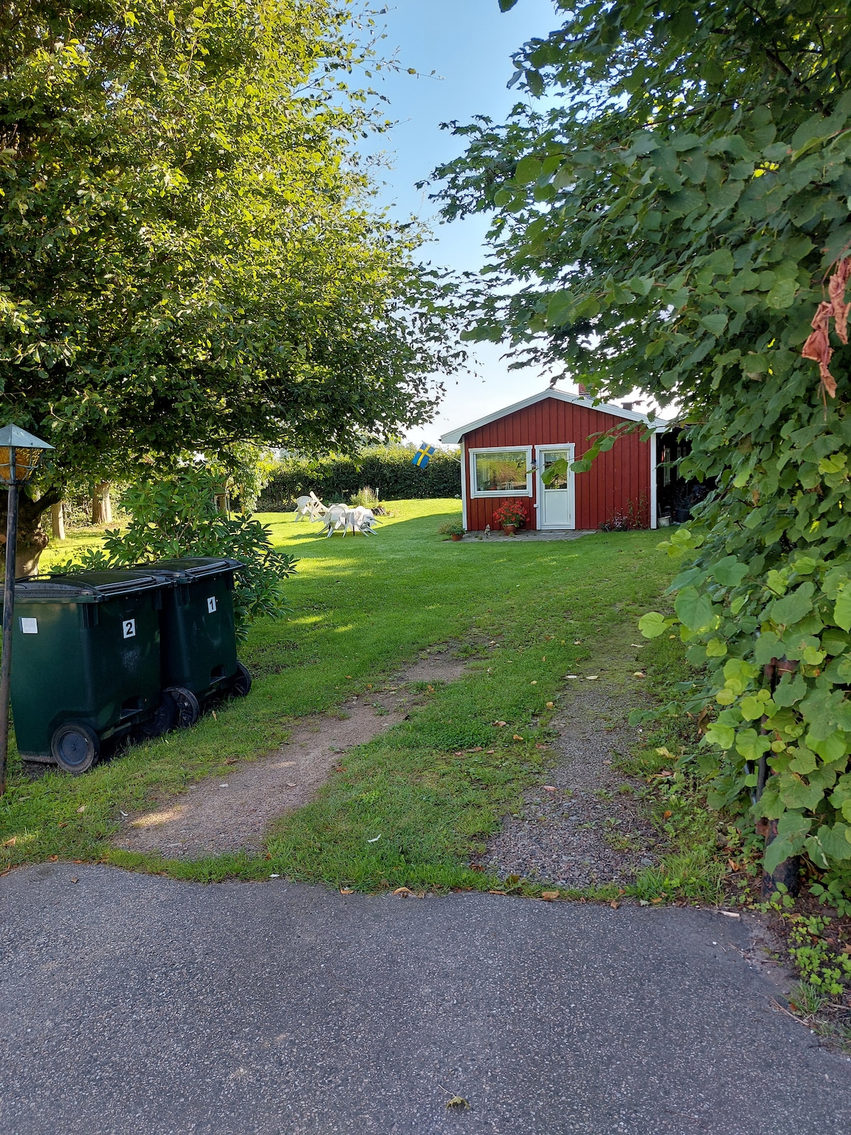 Nyrenovert hus/stuga i naturskøna omgivelser.