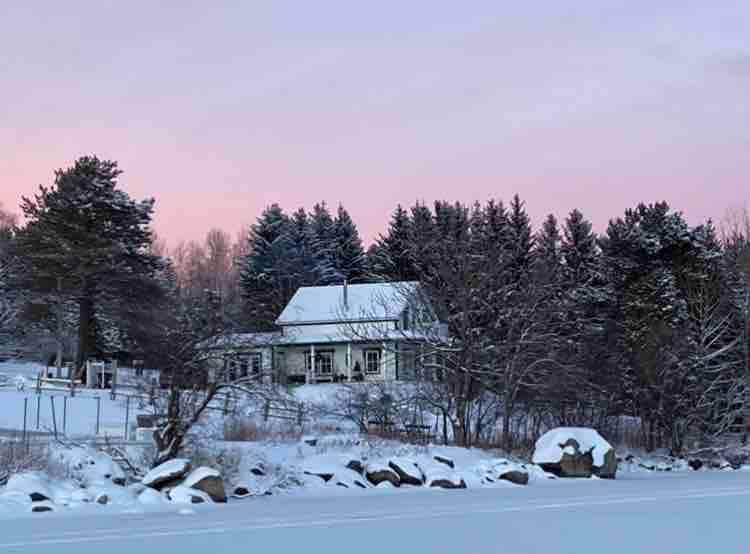 Le Refuge Pointe de l'Ermite-Bord du Lac-Mégantic