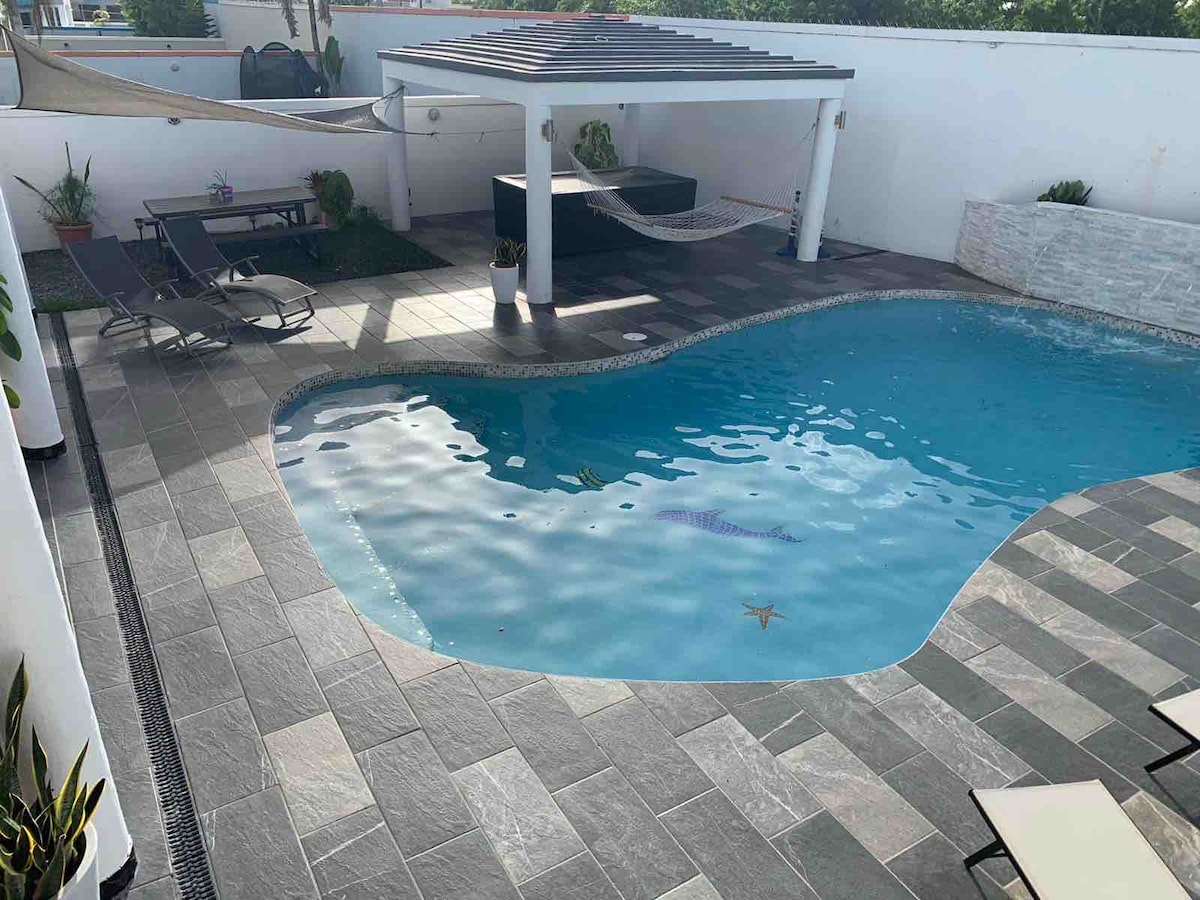 J-Eco Lux Solar Home Pool Oasis