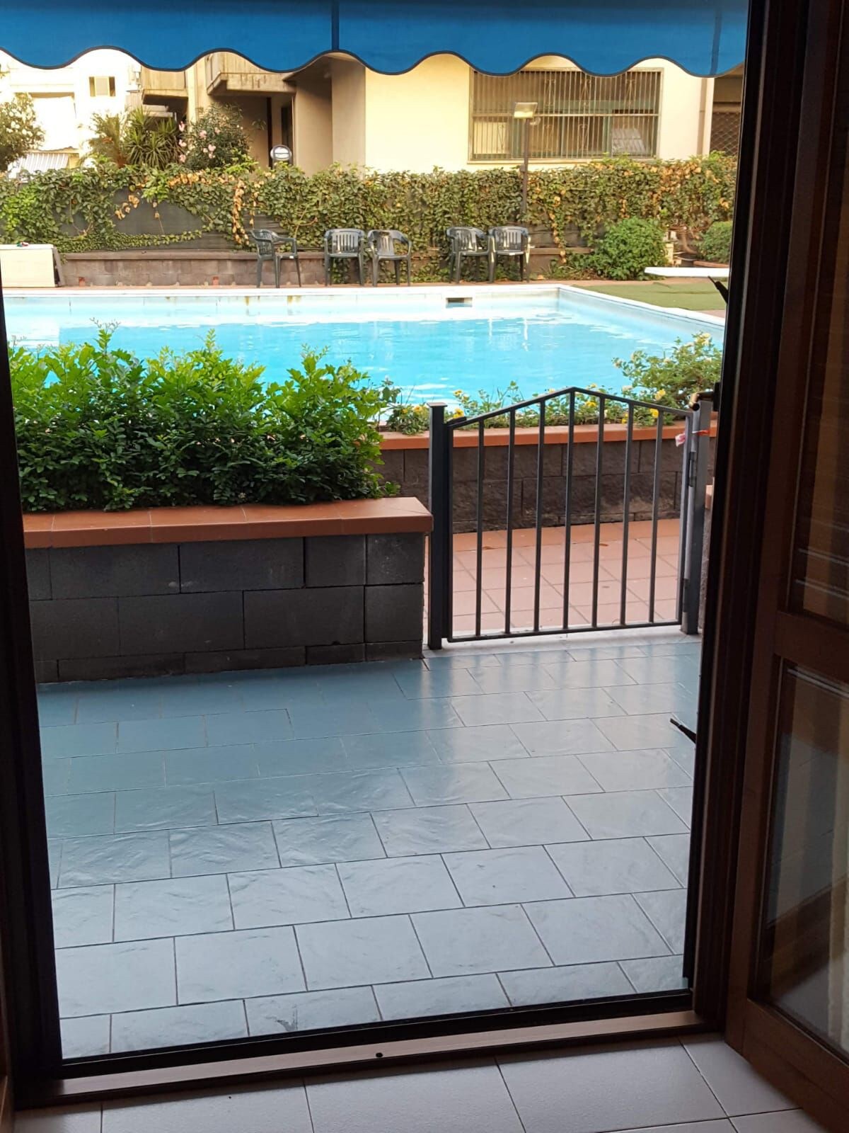 Appartamento con piscina in residence