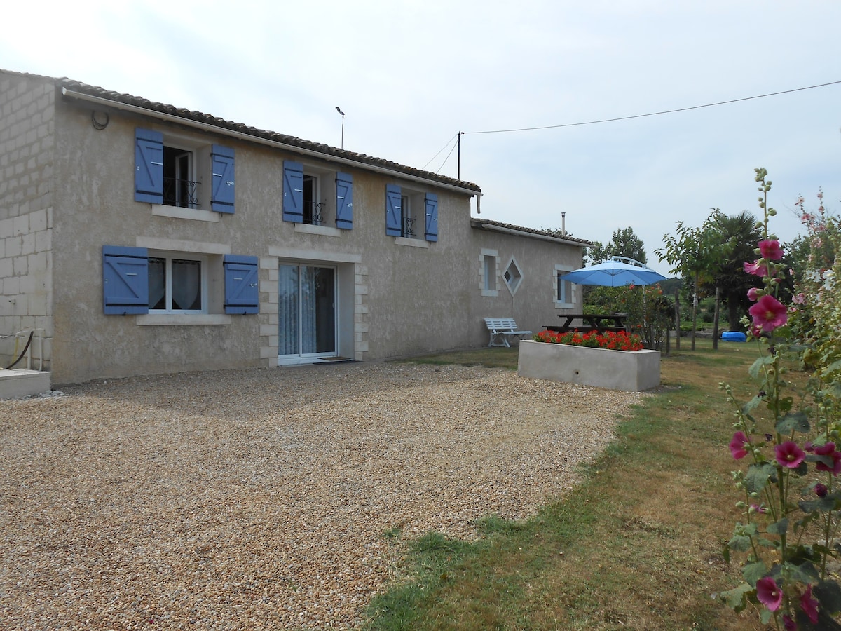 Gîte tout Confort - 6 Pers - Piscine