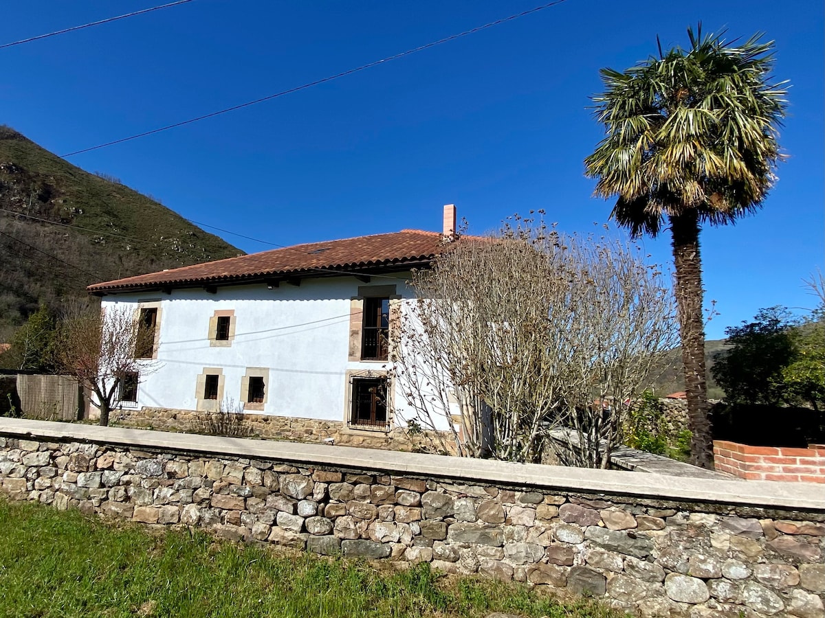 Casa Lola ，位于Sopeña de Cabuerniga的庄园