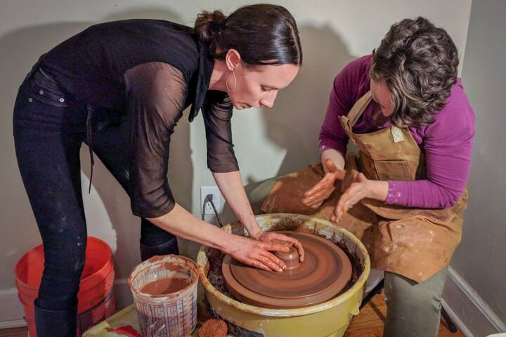 private pottery wheel lesson
