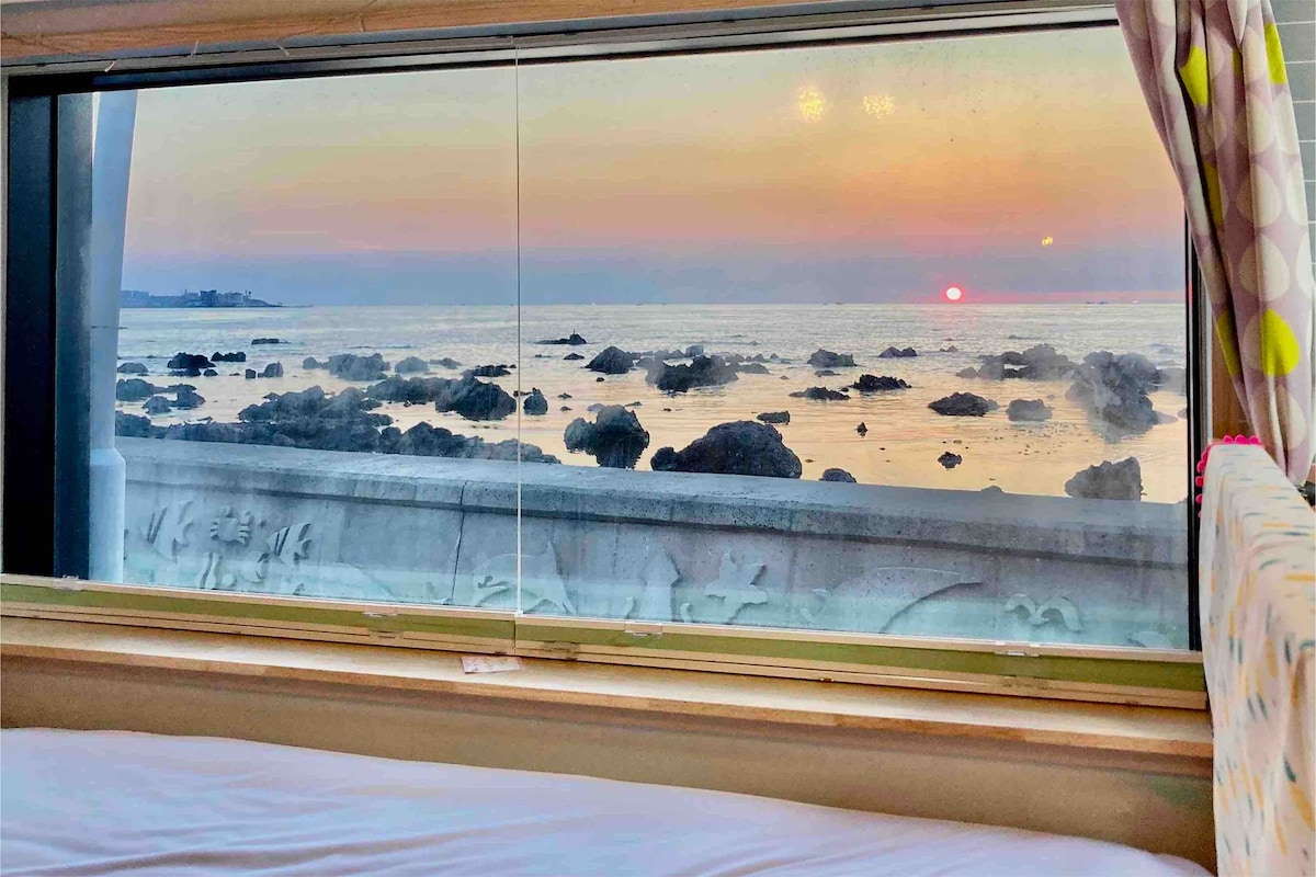 床上的全玻璃海景/Hagwi Lo Bed & Breakfast/屋顶屋顶海景海景