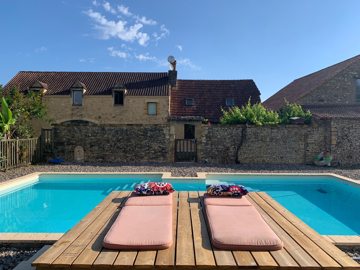 Belle demeure proche Sarlat, piscine chauffée