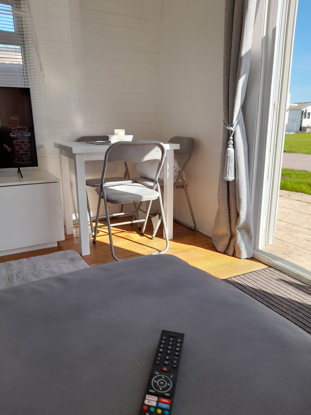 holiday  challet   2 double bedrooms   sleeps 4