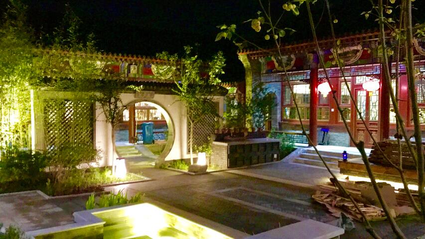 北京新市府旁 通州区潮白河畔 茹古涵今老北京仿古四合院