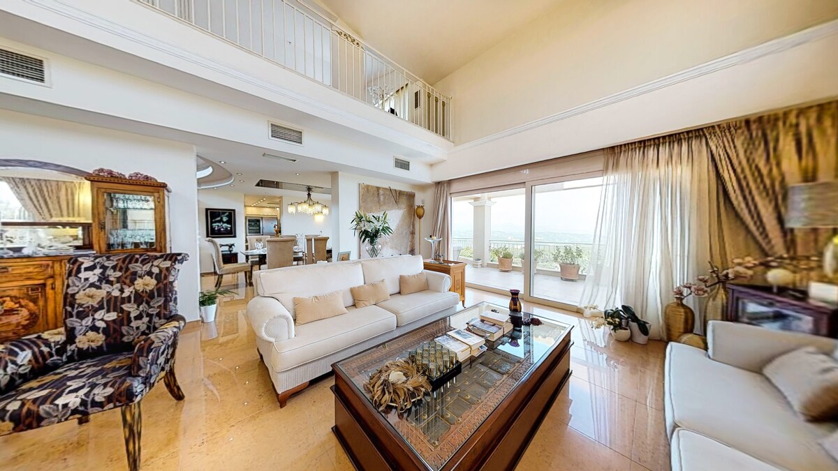 Luxury Villa Allure