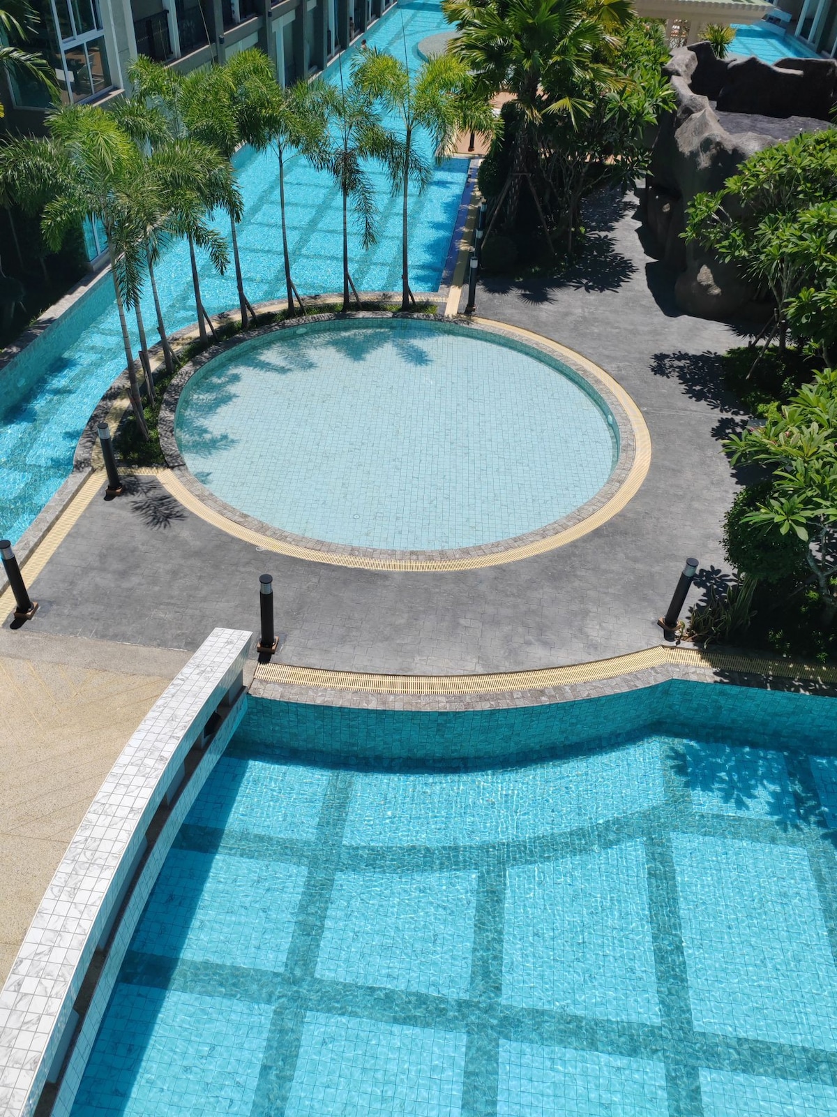 蜜月旅行公寓水系公寓一楼泳池类似私家泳池