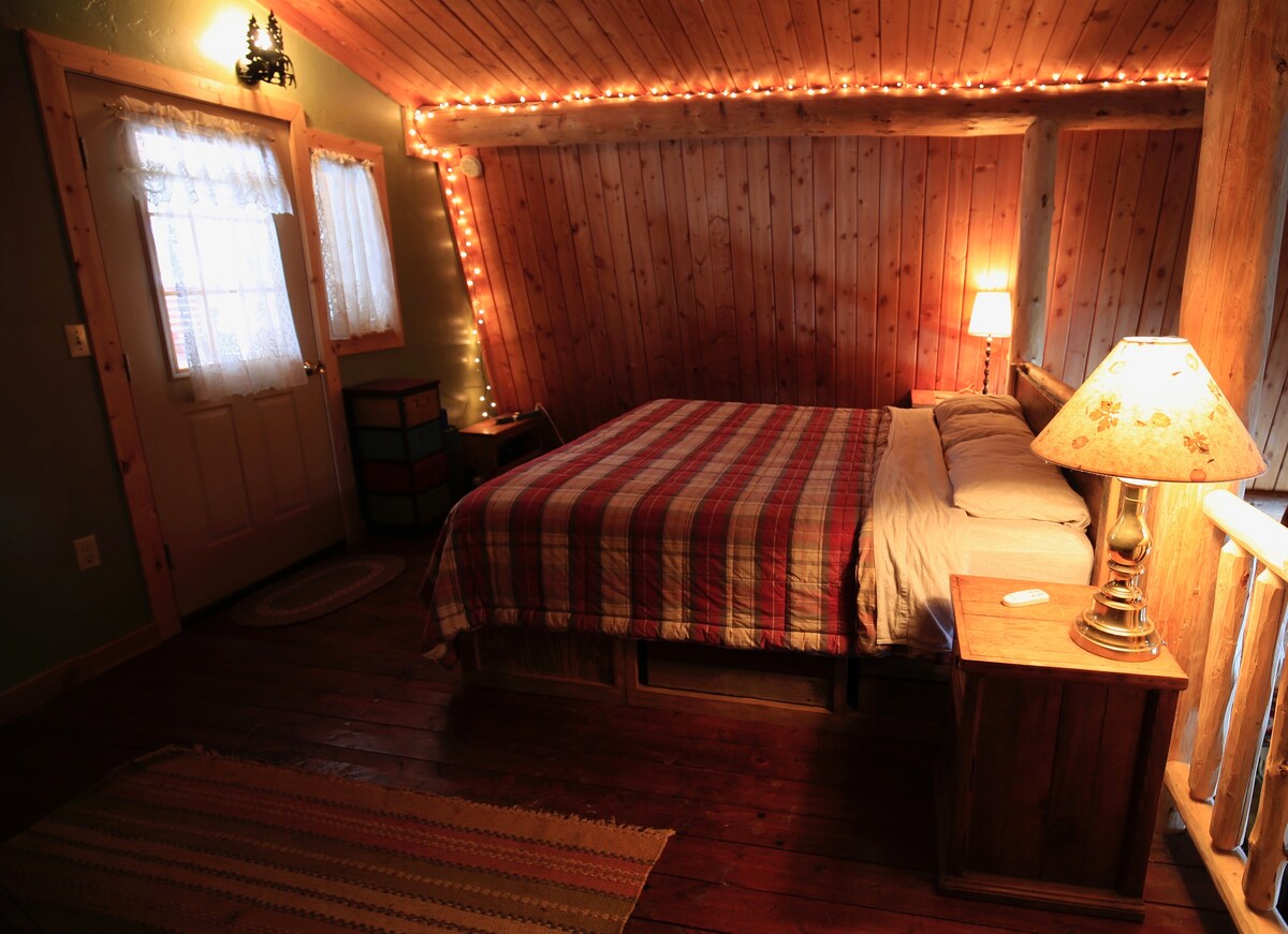 Cozy Essex Log Cabin