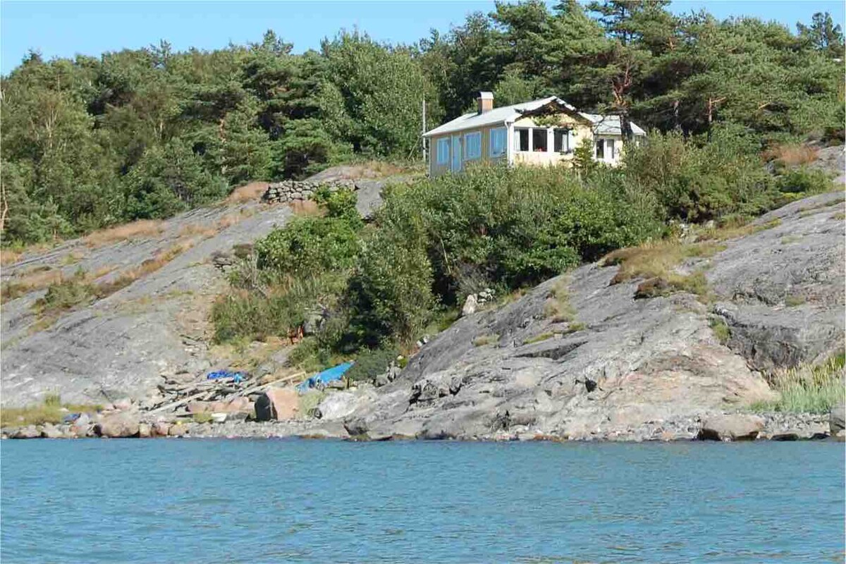 舒适的小屋，有自己的码头，距离海边40米