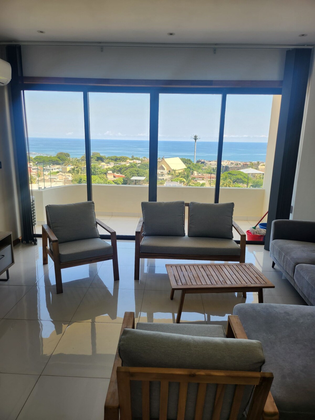 Oceanview Luxury Apartment Flic en Flac