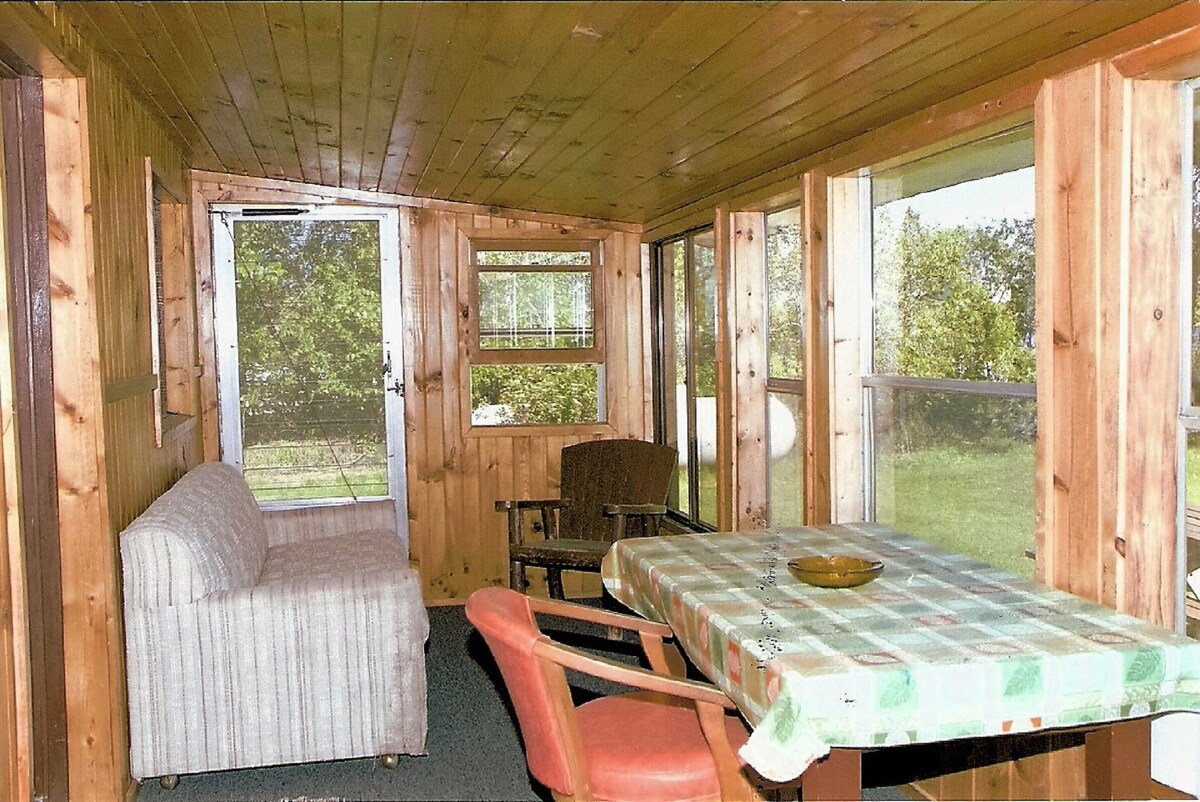 Lakefront cabin 5 on Lake George- West Branch, MI