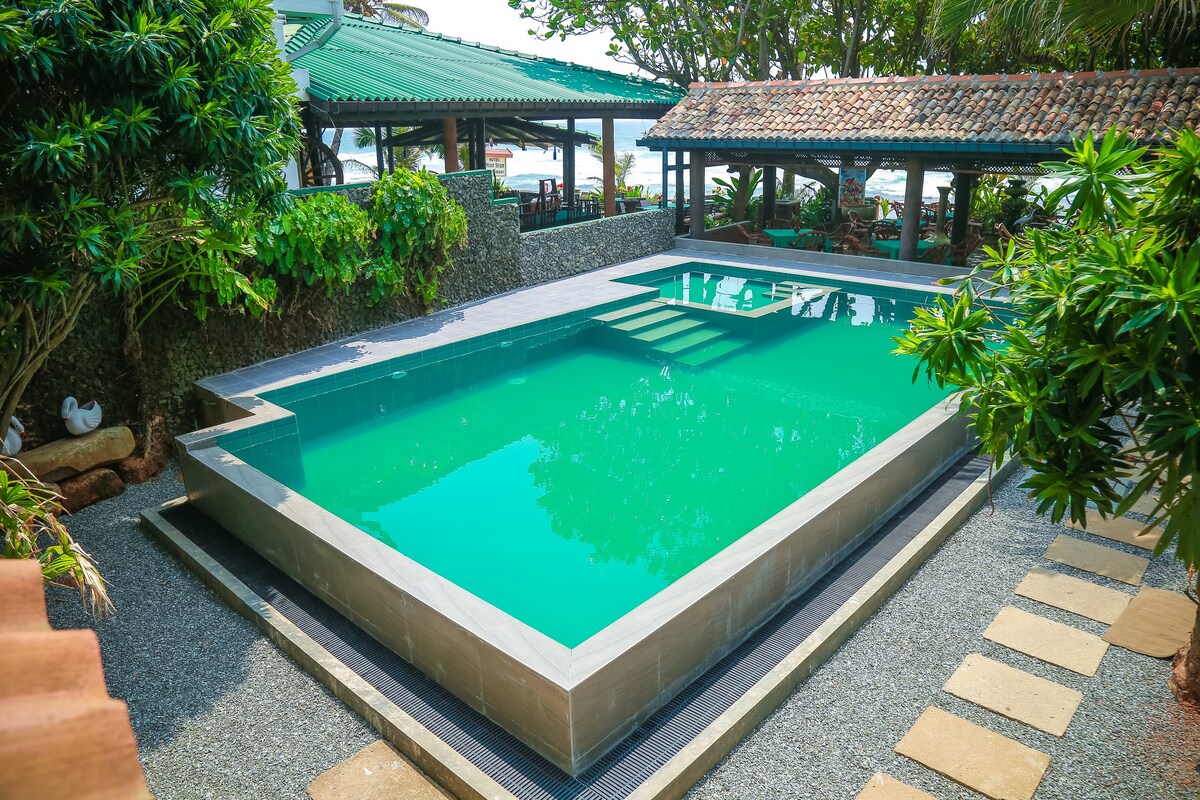 海滨绿化酒店