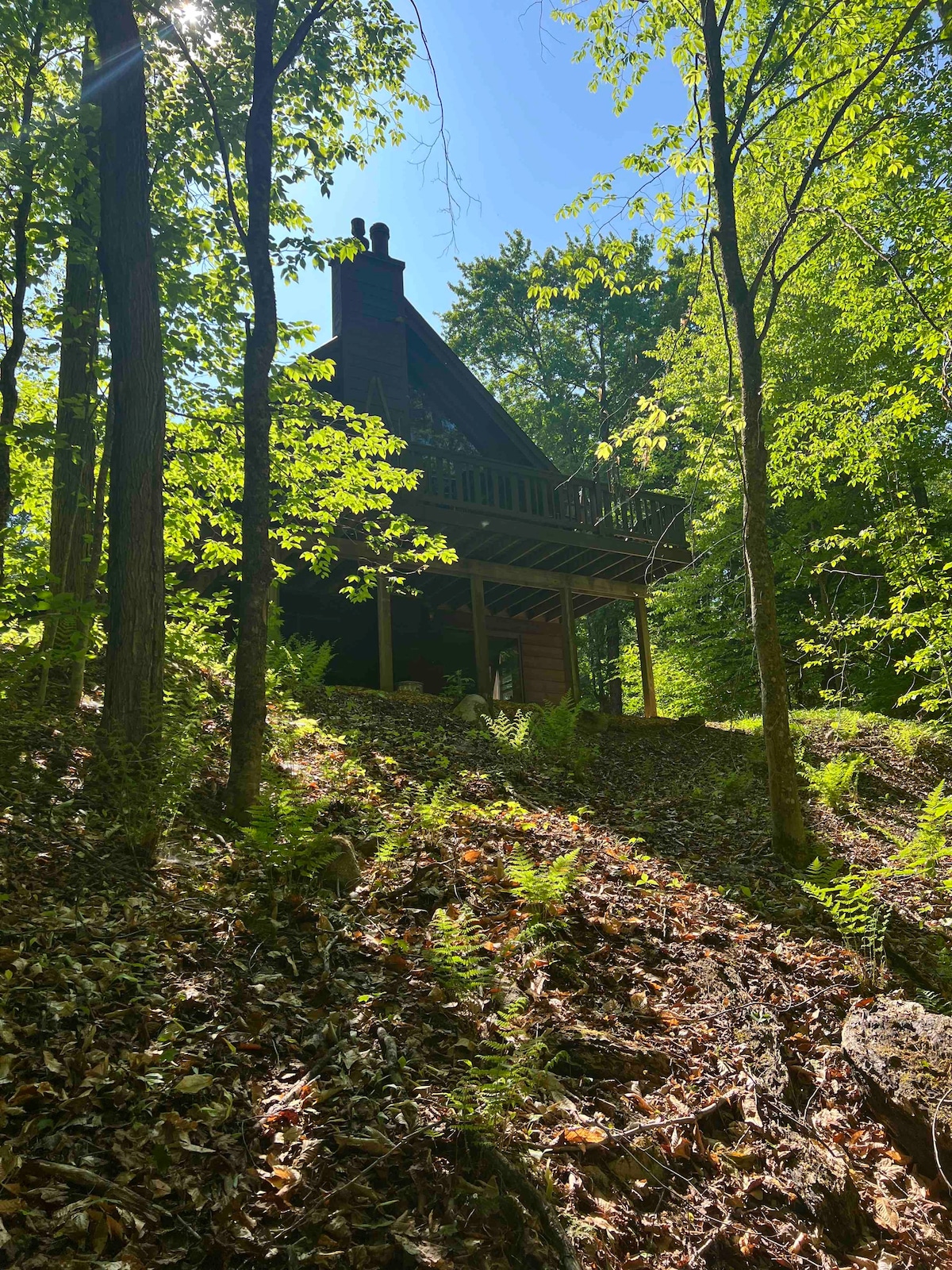 ADK Chalet, Secluded Peaceful Getaway in the Woods