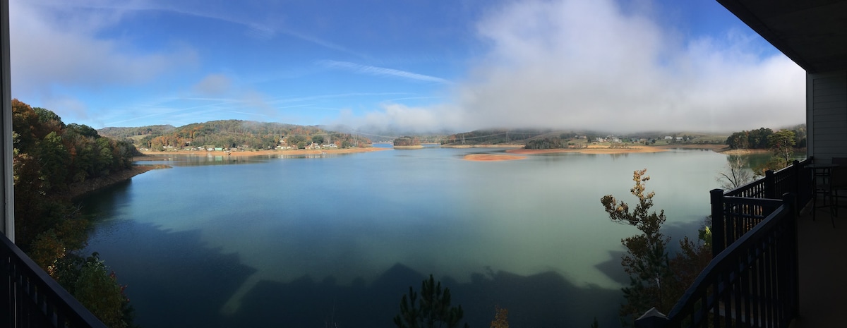 Almost Paradise on Beautiful Cherokee Lake