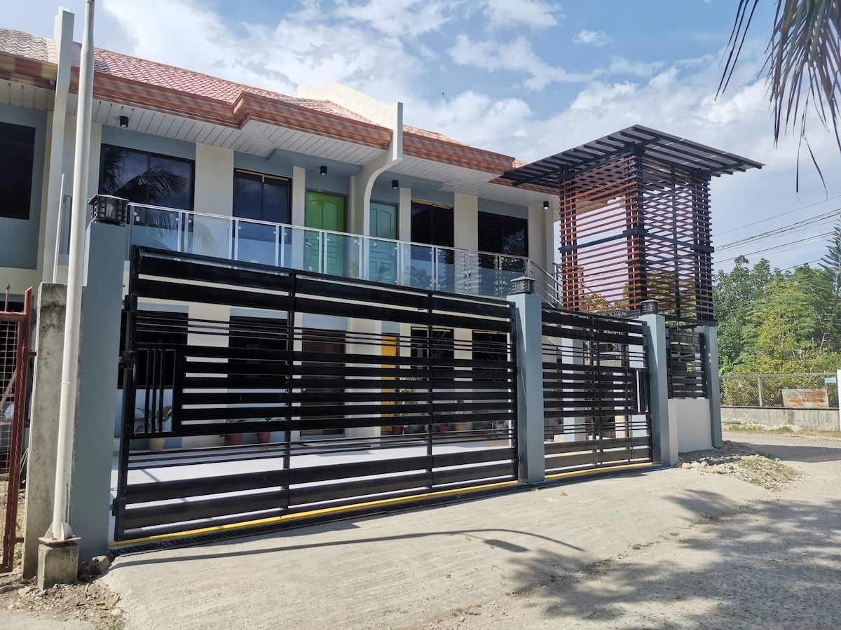 V&C Apartelle Bohol - 4单元