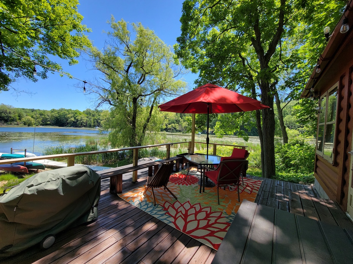 Little Lake Cabin - Road America Enthusiasts!