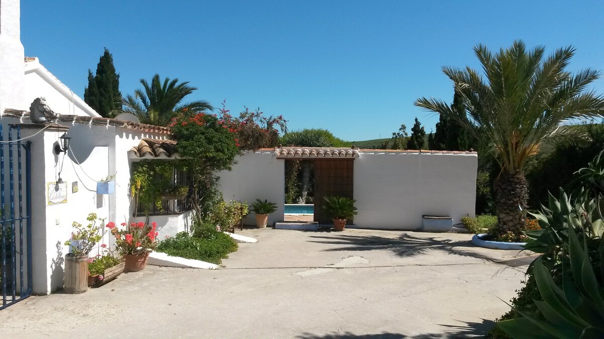 Kleines Apartment auf Finca in der Natur mit Pool