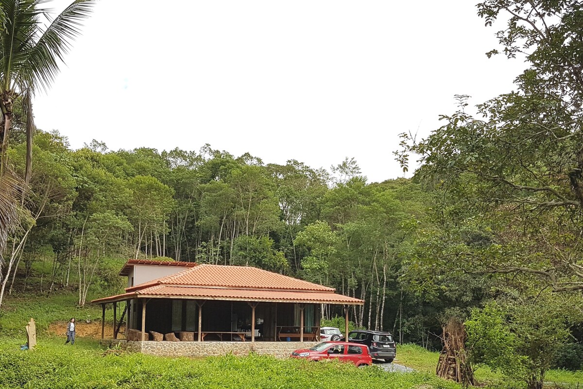 Casa em madeira, próxima às cavernas do Petar