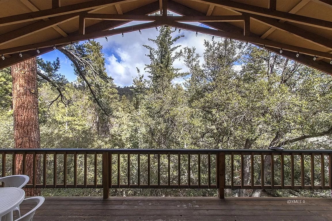 Treetop Getaway in the Ponderosa Pines