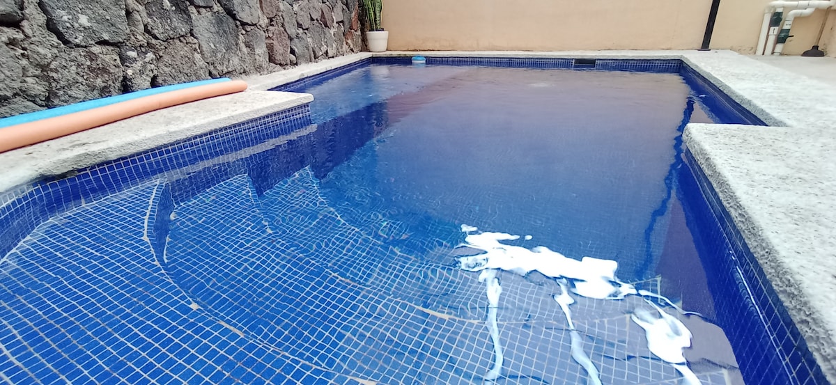 lindavista Colima、私人泳池和互联网