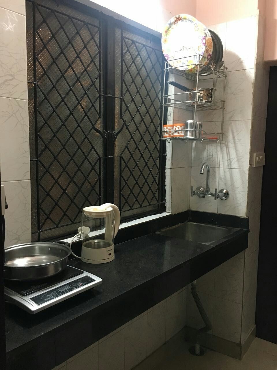 R1 South DelhiAC pvt房+浴室+厨房+ 2分钟ToMetro