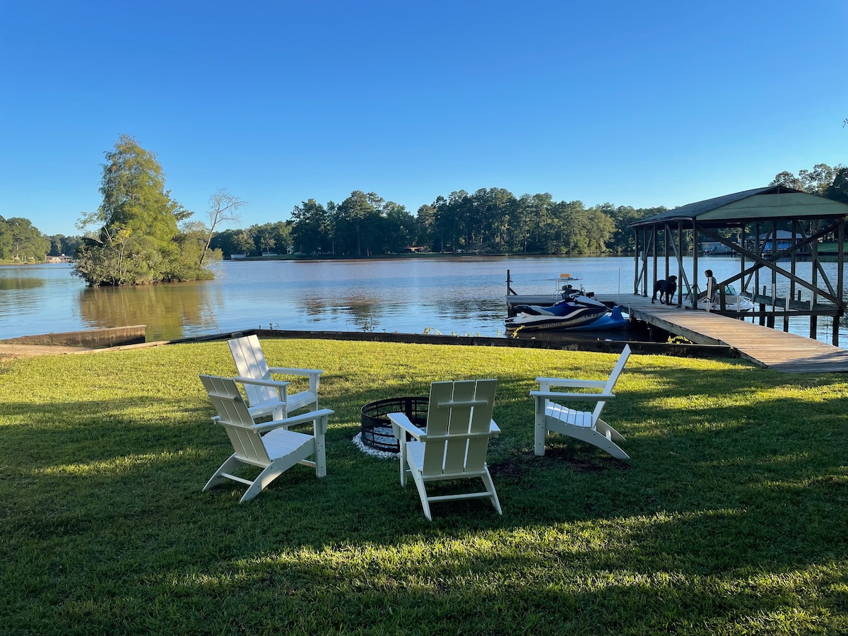 2 Lakefront Houses for Larger Groups w/ Pool