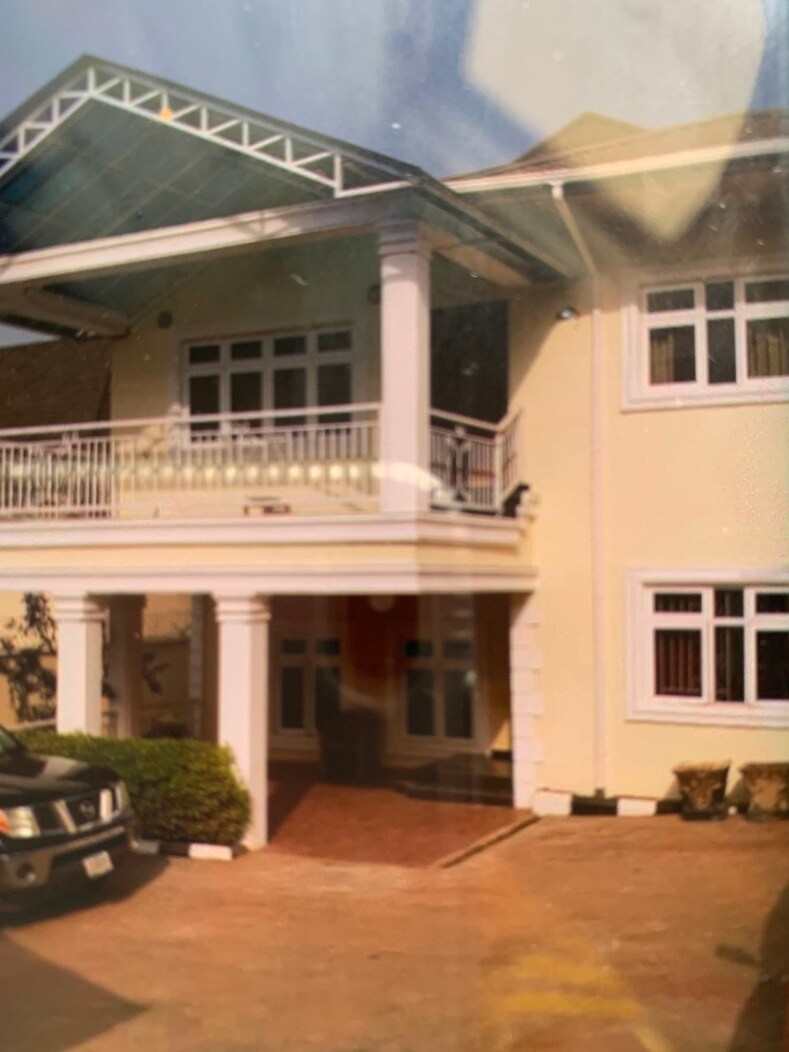 Beautiful Room in a Luxury House in Onitsha