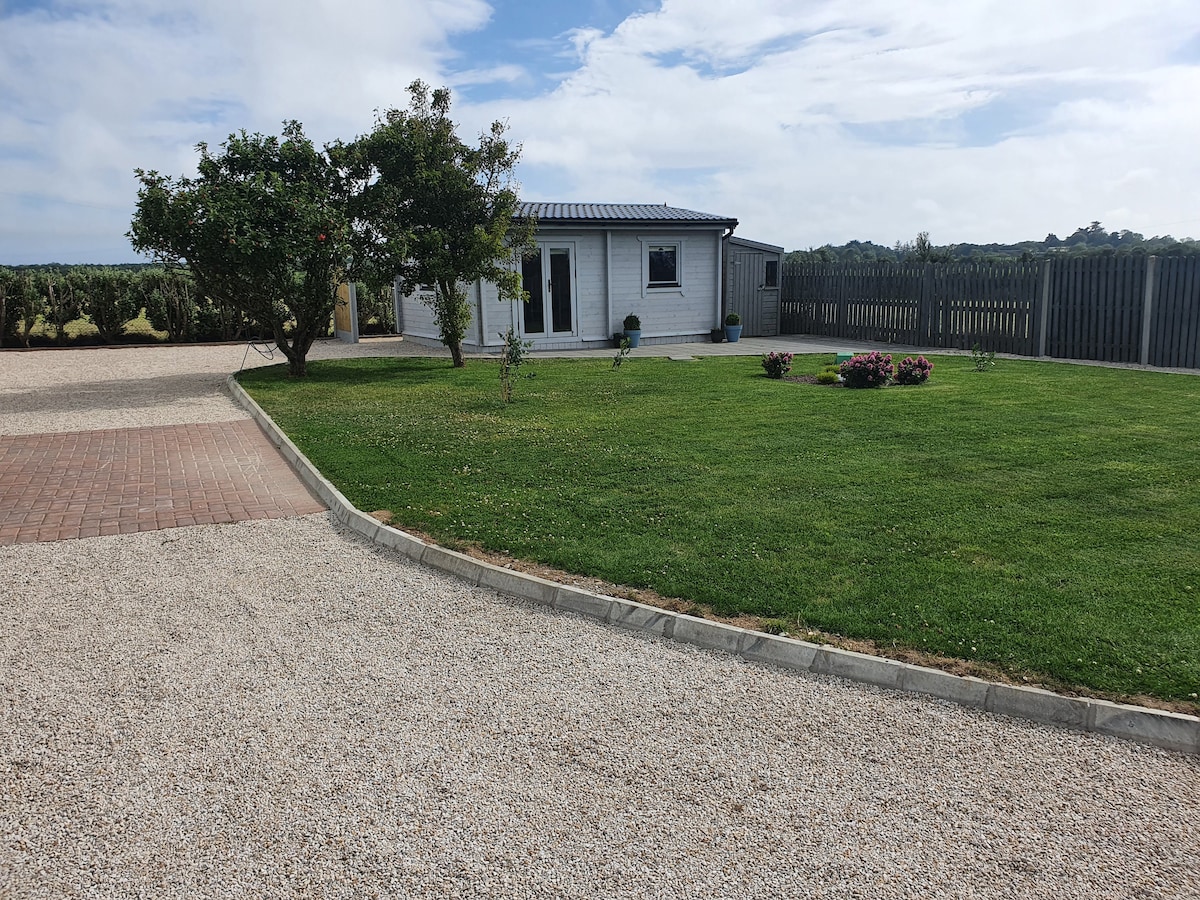 The Cabin & Hut, Rosslare Strand