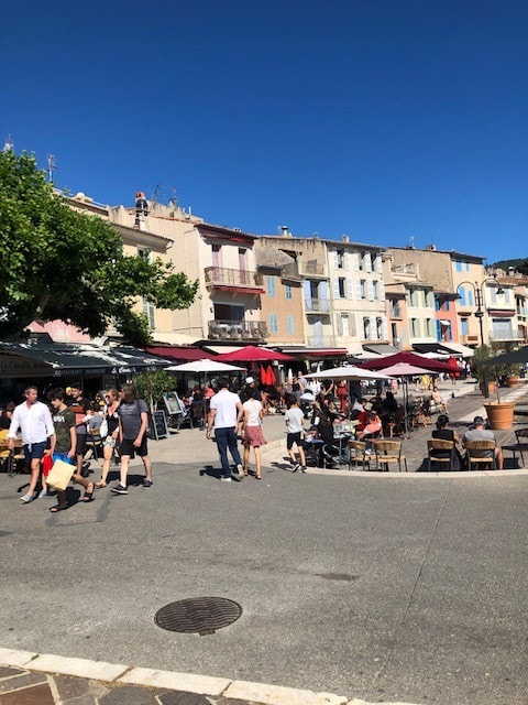 Charmant mini  loft au Port de Cassis