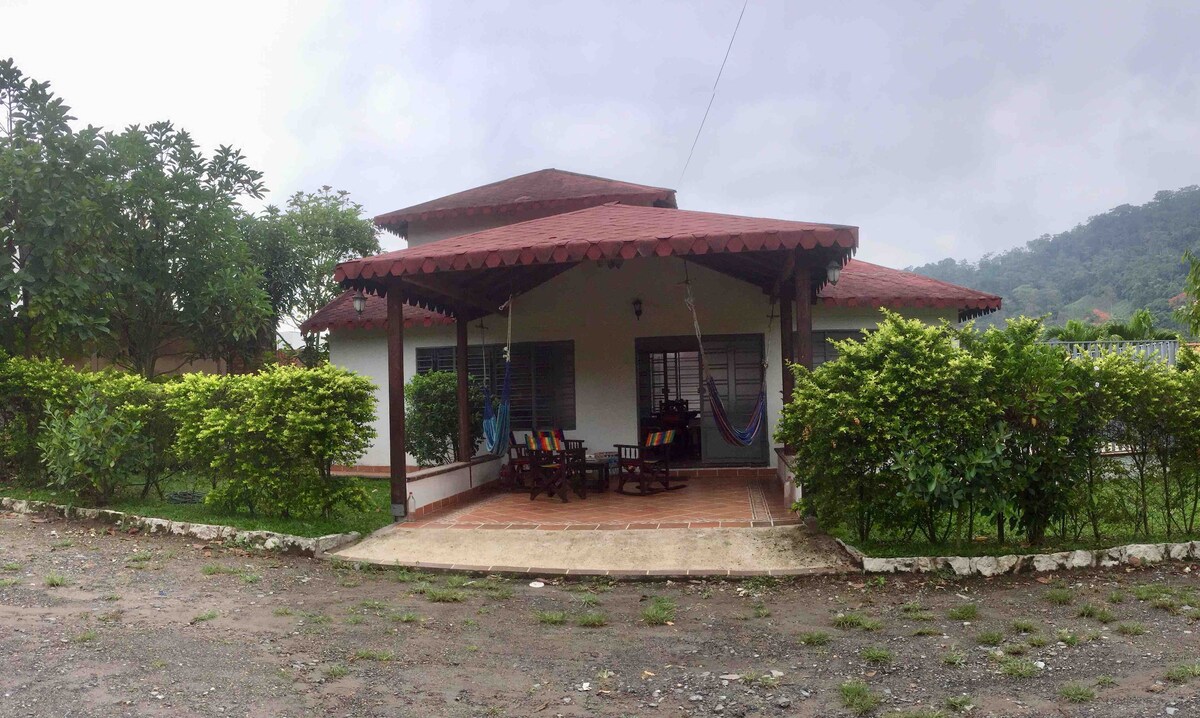 Beautiful summer house in sunny Chinacota NDS/COL