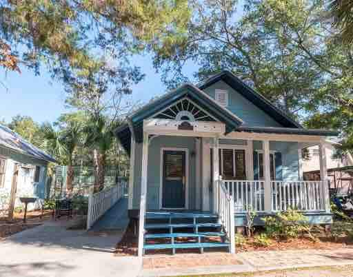 Cozy cottage in the Steinhatchee Landing