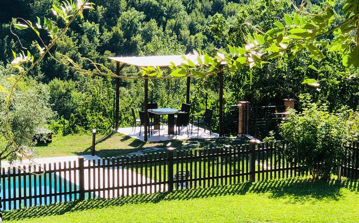 VILLAROSA SPICCIANO Exclusive Villa with pool.