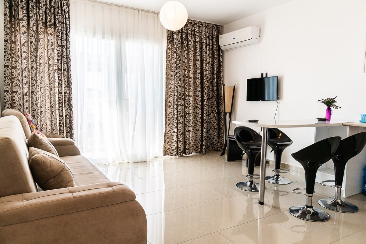 Comfortable Two-Bedroom apartment in Lapta