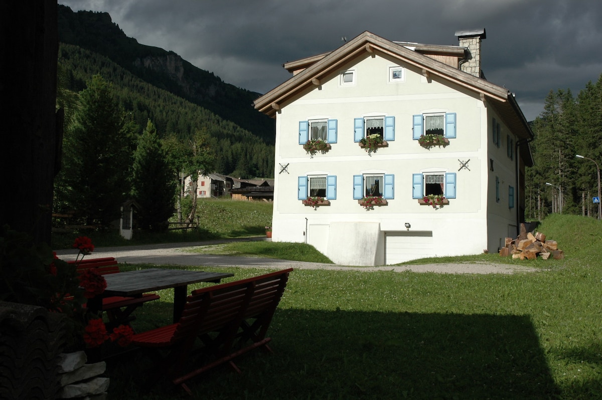 Penia DI Canazei SELLARONDA公寓