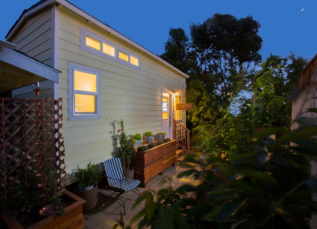 The Orchard Tiny Home-Experience Tiny Home Living ！