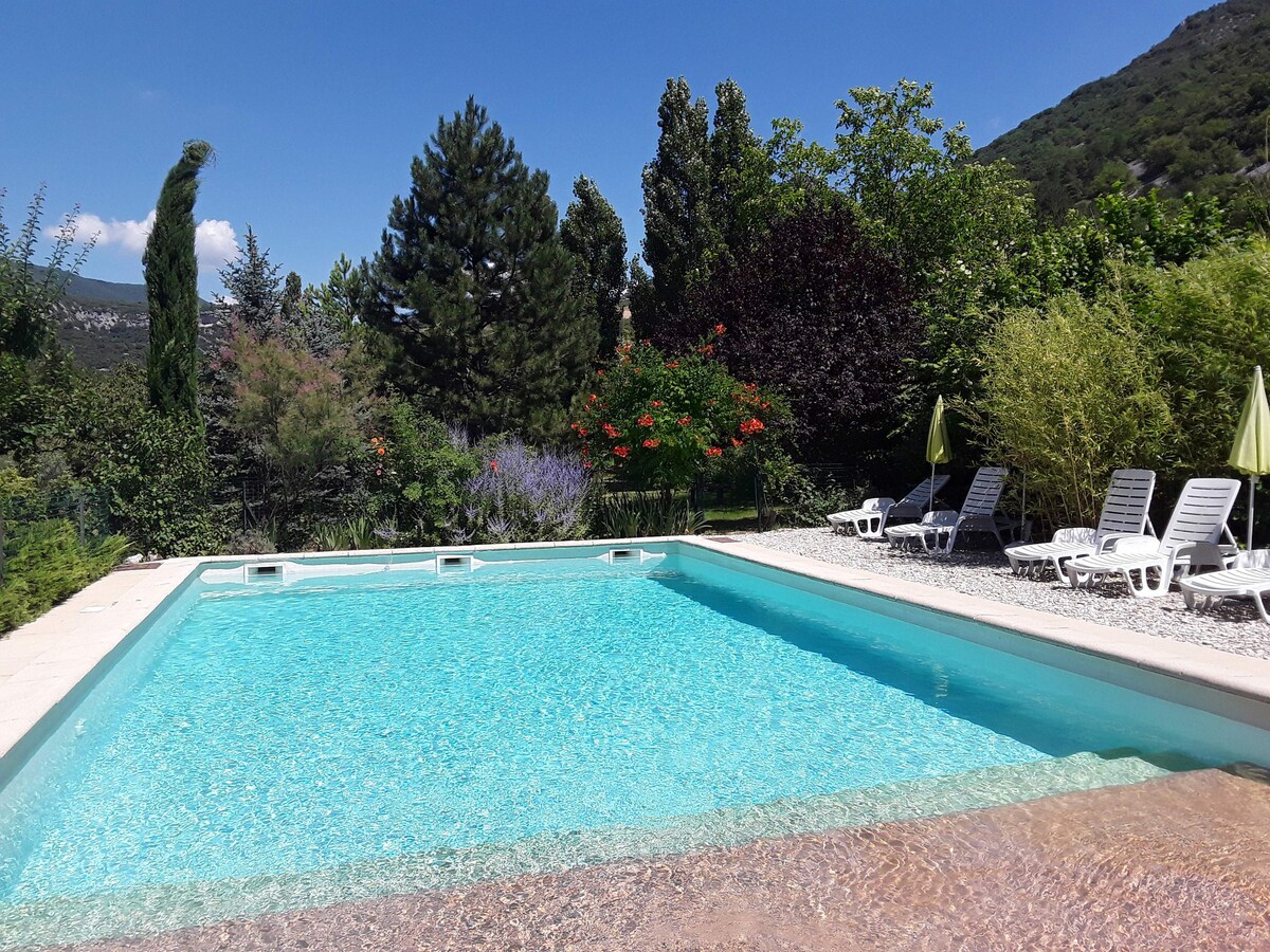 La Bergerie-Gites Pic du Comte-Ventoux-Toulourenc