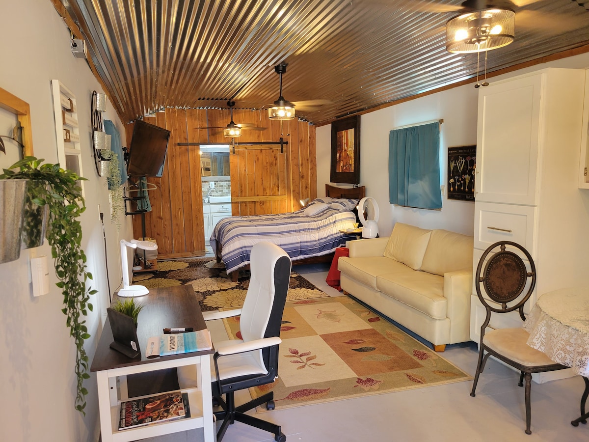 The Dragonfly Cabin/no cleaning fee